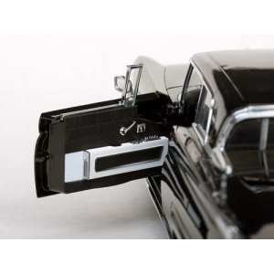 1/18 Lincoln Continental Mark III Hard Top 1958 черный