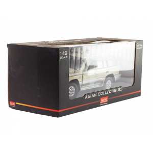 1/18 Mitsubishi Montero (Pajero II) Long 3.5 V6 1998, sudan beige metallic золотистый