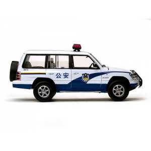 1/18 Mitsubishi Pajero Long 3.5 V6 China Police (GongAn) Полиция Китая