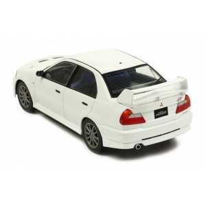 1/18 Mitsubishi Lancer RS Evolution VI 1998 белый