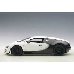 1/18 Bugatti Veyron Super Sport Pur Blanc Edition 2012 белый матовый с черным карбоном