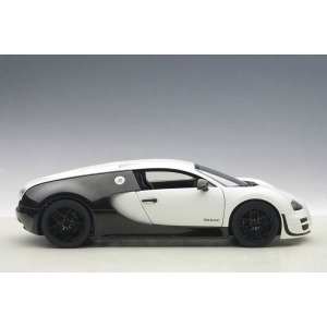 1/18 Bugatti Veyron Super Sport Pur Blanc Edition 2012 белый матовый с черным карбоном