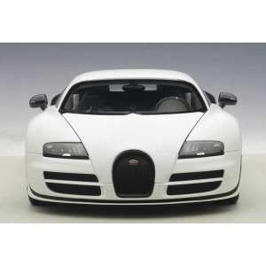 1/18 Bugatti Veyron Super Sport Pur Blanc Edition 2012 белый матовый с черным карбоном