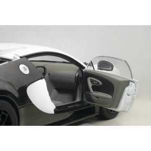 1/18 Bugatti Veyron Super Sport Pur Blanc Edition 2012 белый матовый с черным карбоном