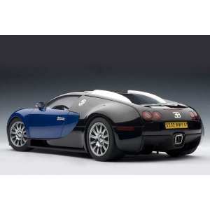 1/12 Bugatti 16.4 Veyron (Production Version, Black / Blue Metallic)