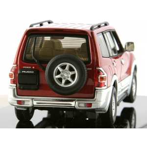 1/43 Mitsubishi Pajero III LWB 5d 1999 красный мет.