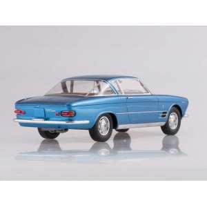 1/18 Fiat 2300 S Coupe 1961 голубой металлик