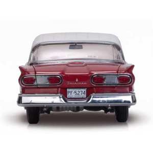 1/18 Ford Fairlane 500 HardTop 1958 белый с красным