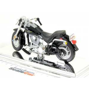 1/18 Мотоцикл Harley-Davidson FLSTFI Fat Boy 2004 черный