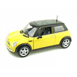 1/18 Mini Cooper 2002 желтый