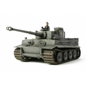 1/25 Немецкий танк Tiger I (сборные гусеницы, рабочая подвеска, внутренняя деталировка салона, 3 фигуры)
