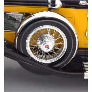 1/12 Duesenberg Model SJ Tourster Derham 1932 желтый с черным