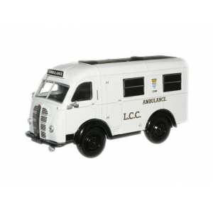 1/43 Austin Welfarer Ambulance LCC 1949